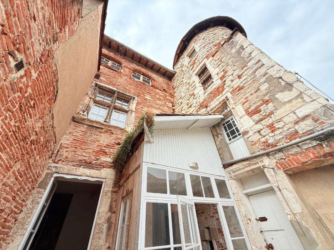 Appartement à CAHORS