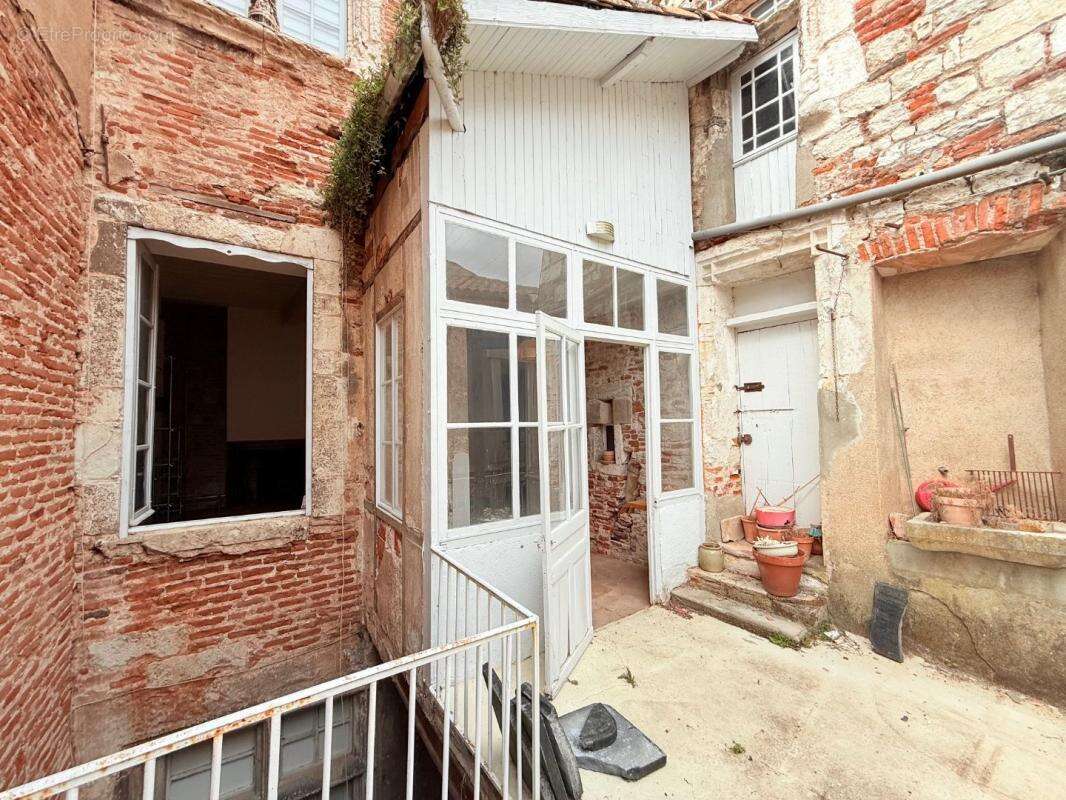 Appartement à CAHORS