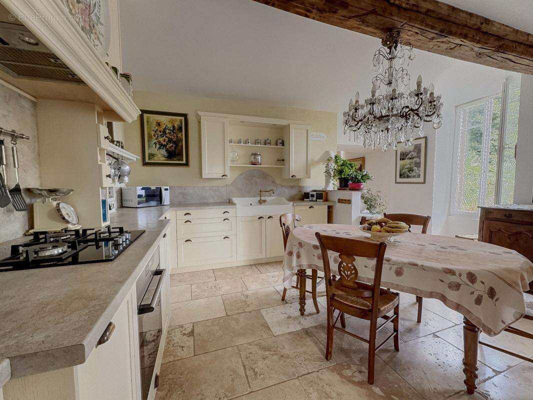 Maison à CHAMPAGNE-SUR-VINGEANNE