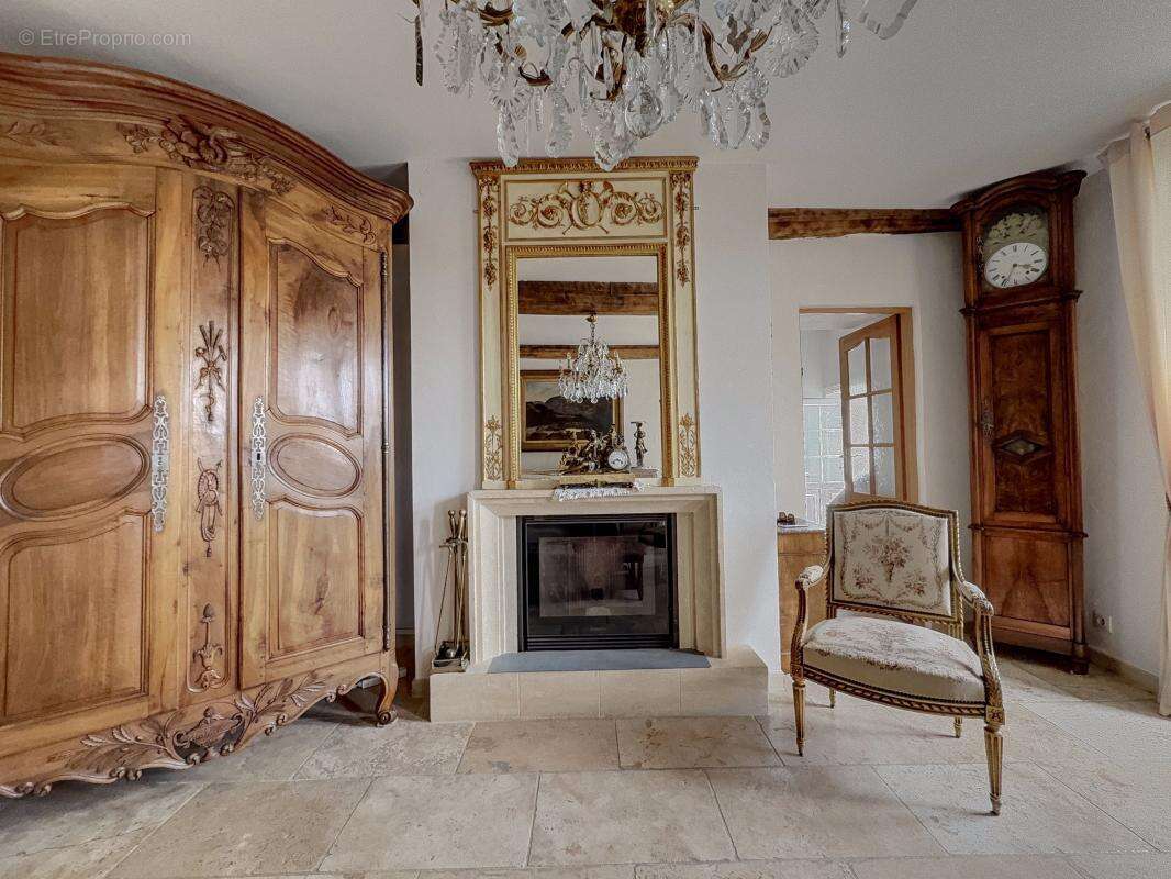 Maison à CHAMPAGNE-SUR-VINGEANNE