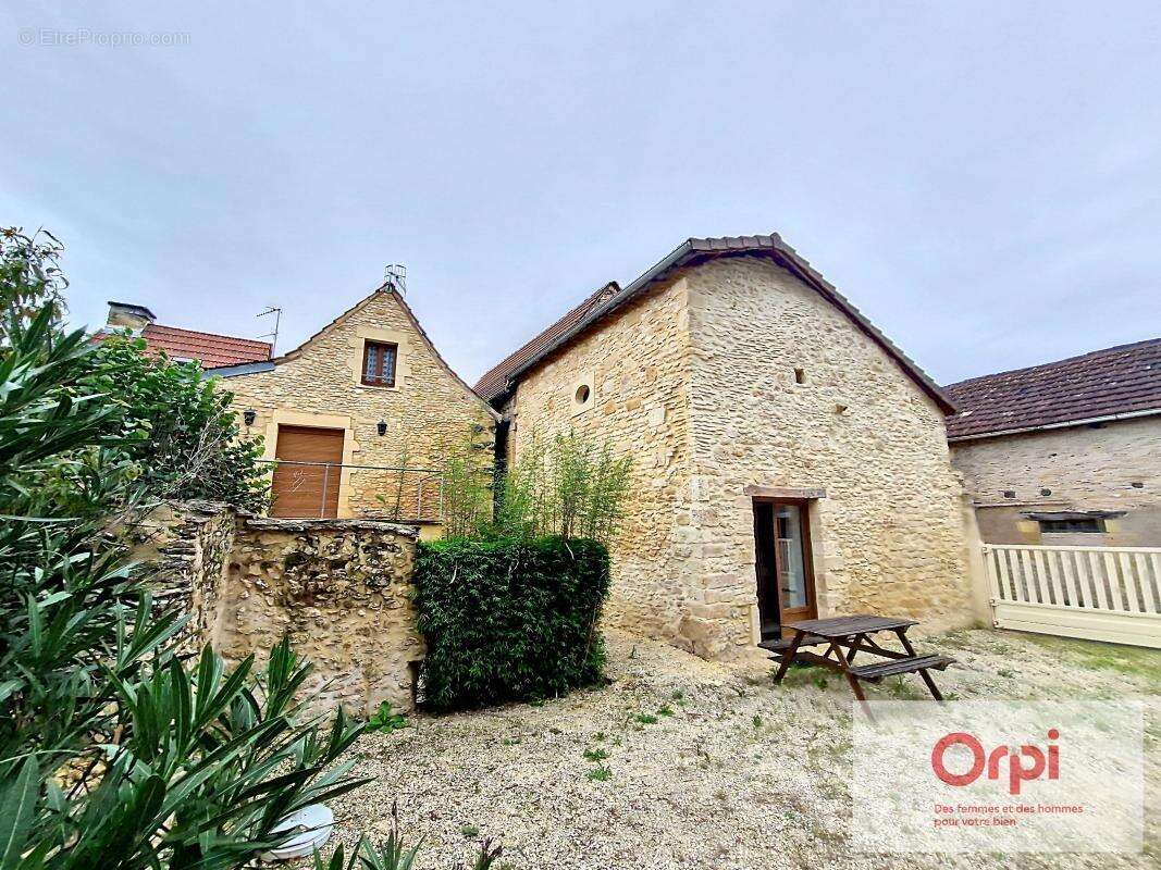 Maison à MONTIGNAC