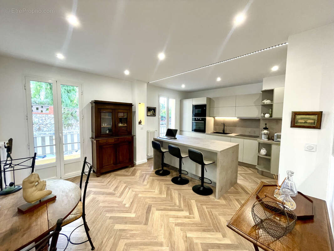 Appartement à MENTON