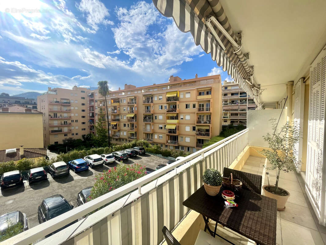 Appartement à MENTON