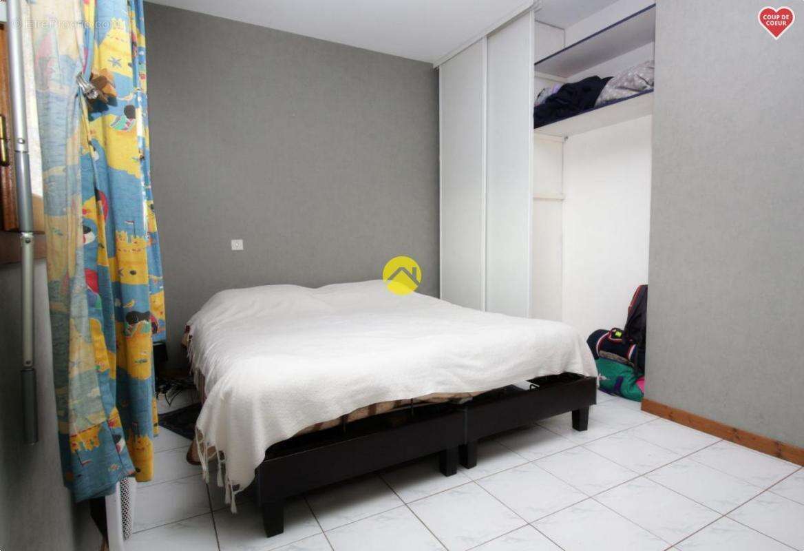 Maison à NERIS-LES-BAINS