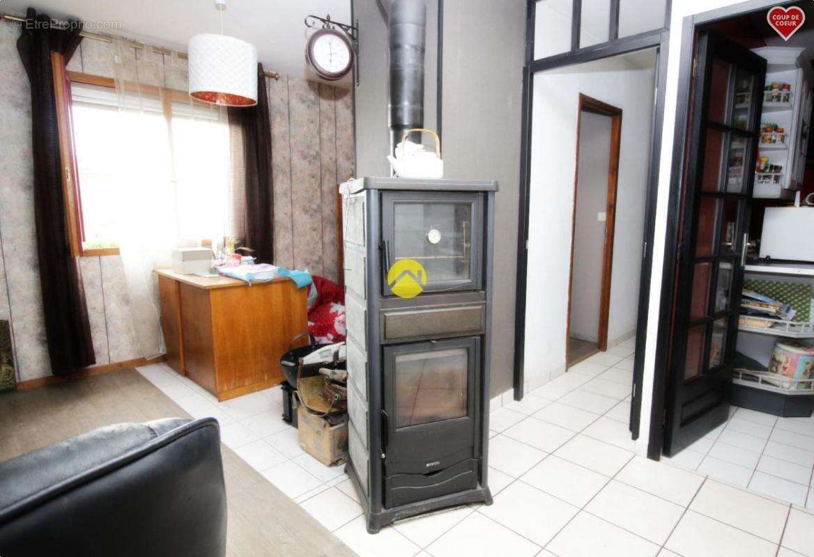 Maison à NERIS-LES-BAINS