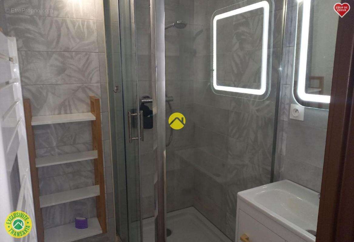 Appartement à LAVEISSIERE