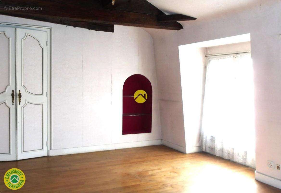 Appartement à LE BUISSON-DE-CADOUIN