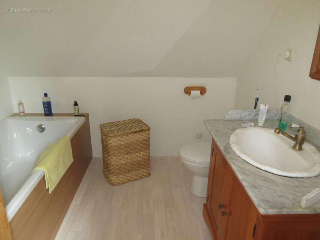 Maison à BRUNEMBERT