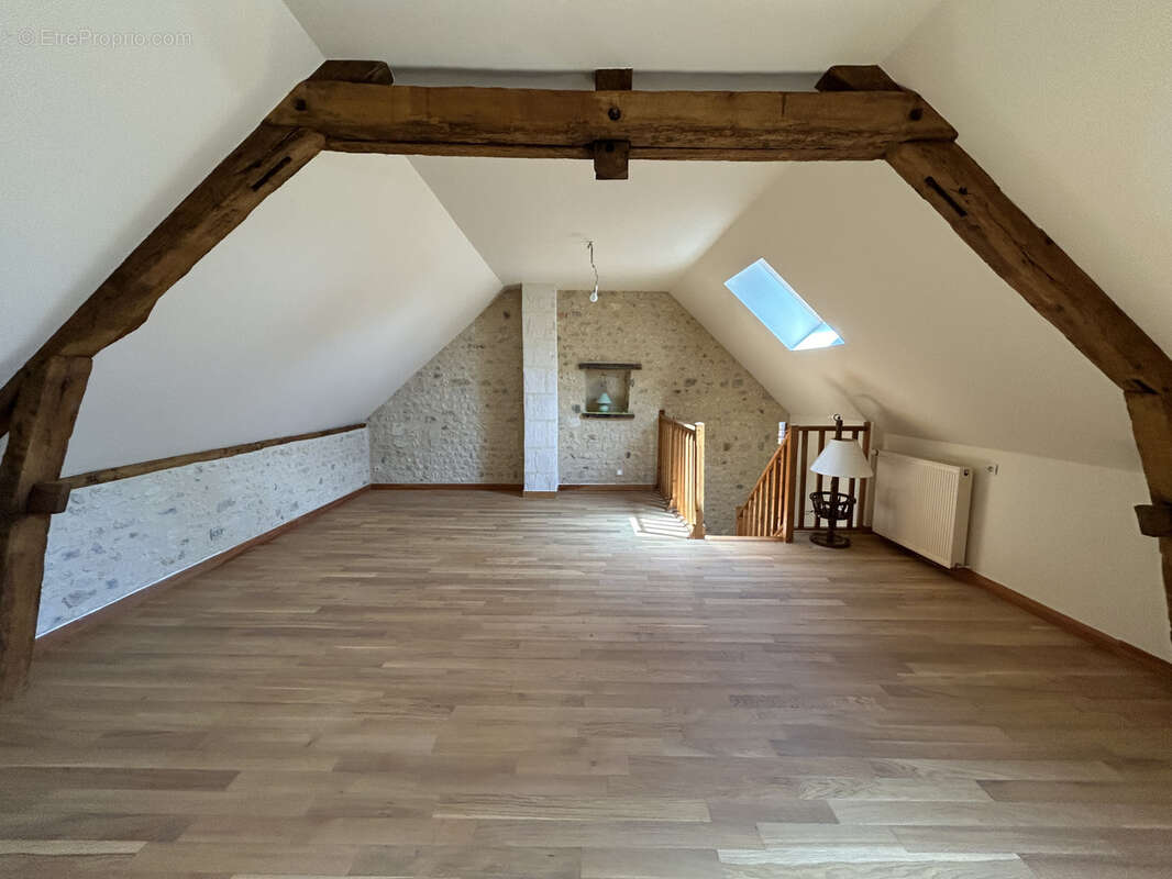 Maison à LE MELE-SUR-SARTHE