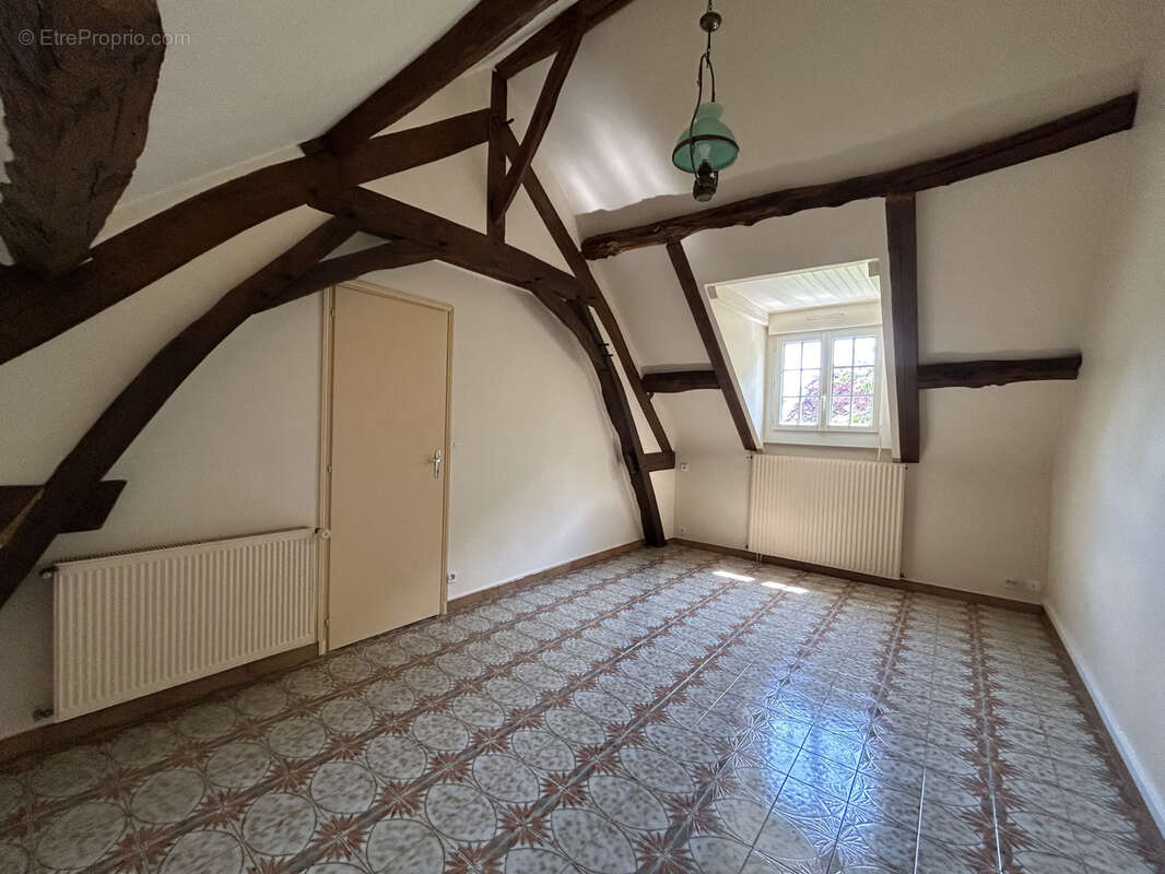 Maison à LE MELE-SUR-SARTHE