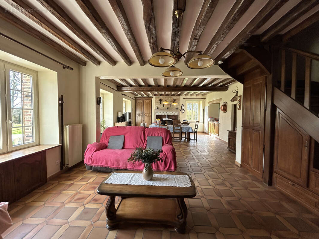 Maison à LE MELE-SUR-SARTHE