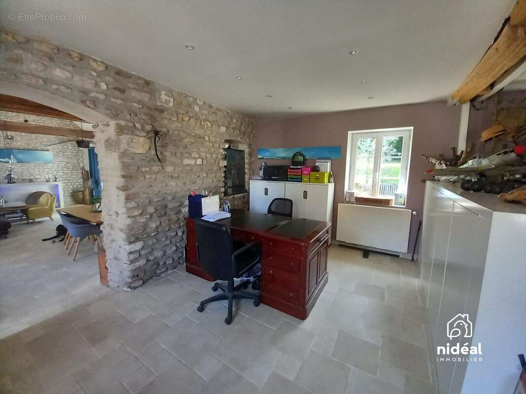 Maison à SAINT-PIERRE-DE-BAILLEUL