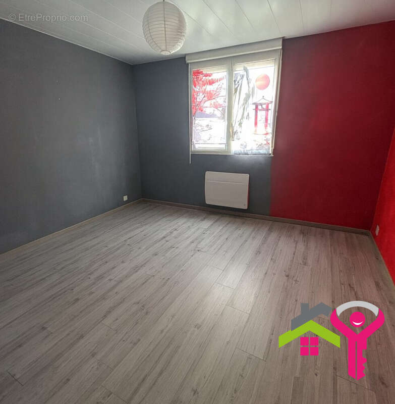 Maison à DOUCHY-LES-MINES