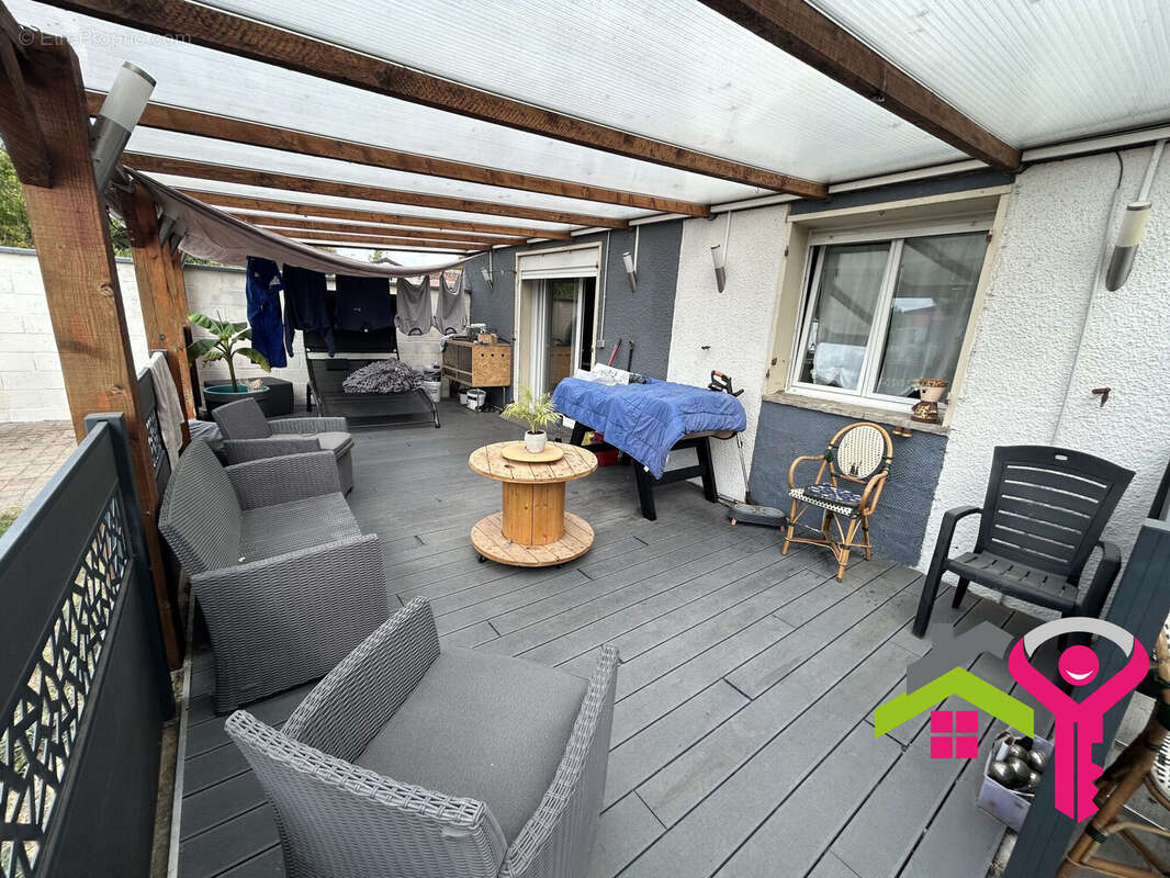 Maison à DOUCHY-LES-MINES