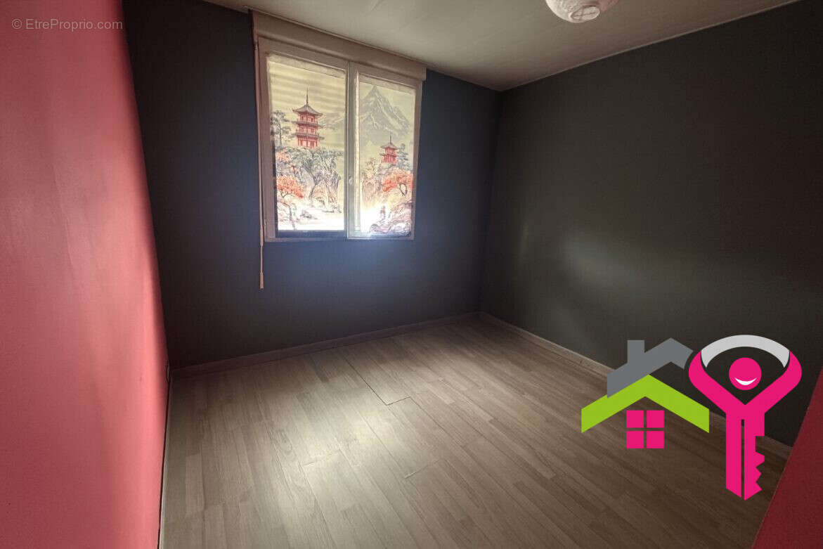 Maison à DOUCHY-LES-MINES