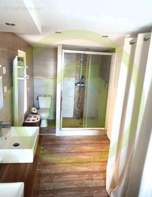 Maison à SAINT-HILAIRE-DE-LA-COTE