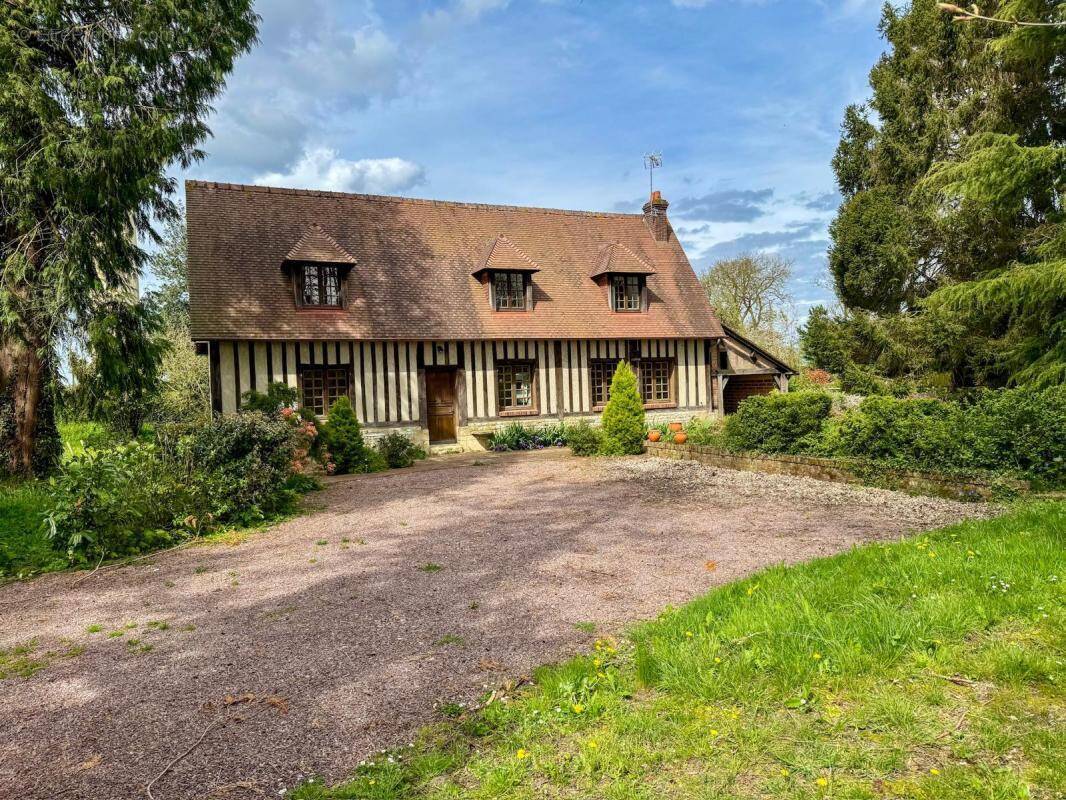 Maison à DOUVILLE-EN-AUGE