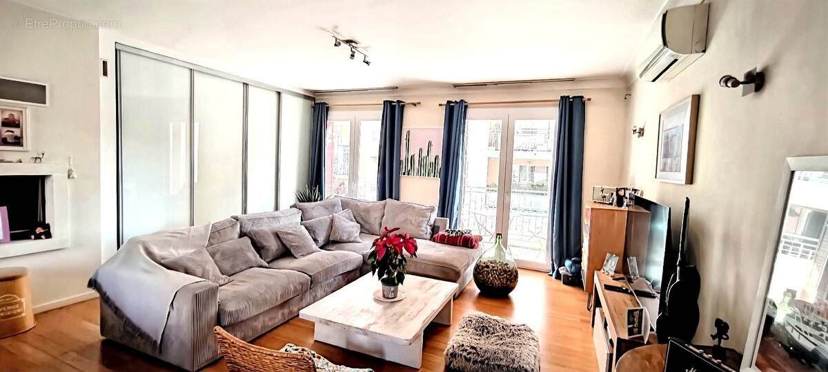 Appartement à SAINT-RAPHAEL