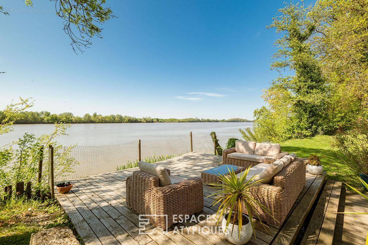 Maison à LA RIVIERE