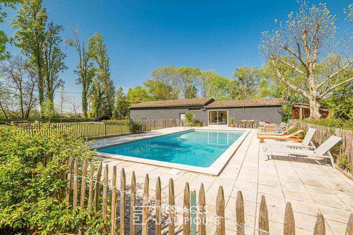 Maison à LA RIVIERE