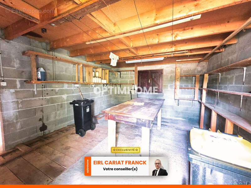 Maison à SAINT-ETIENNE-DE-FURSAC