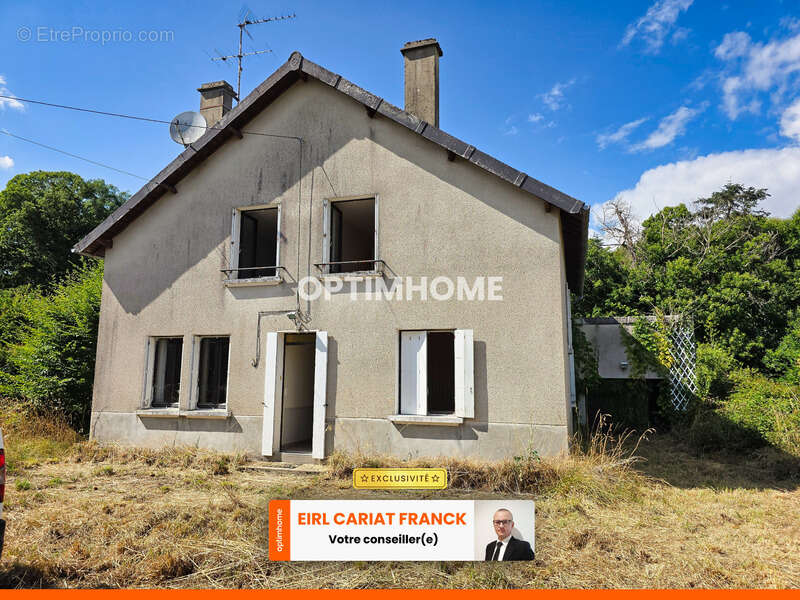 Maison à SAINT-ETIENNE-DE-FURSAC