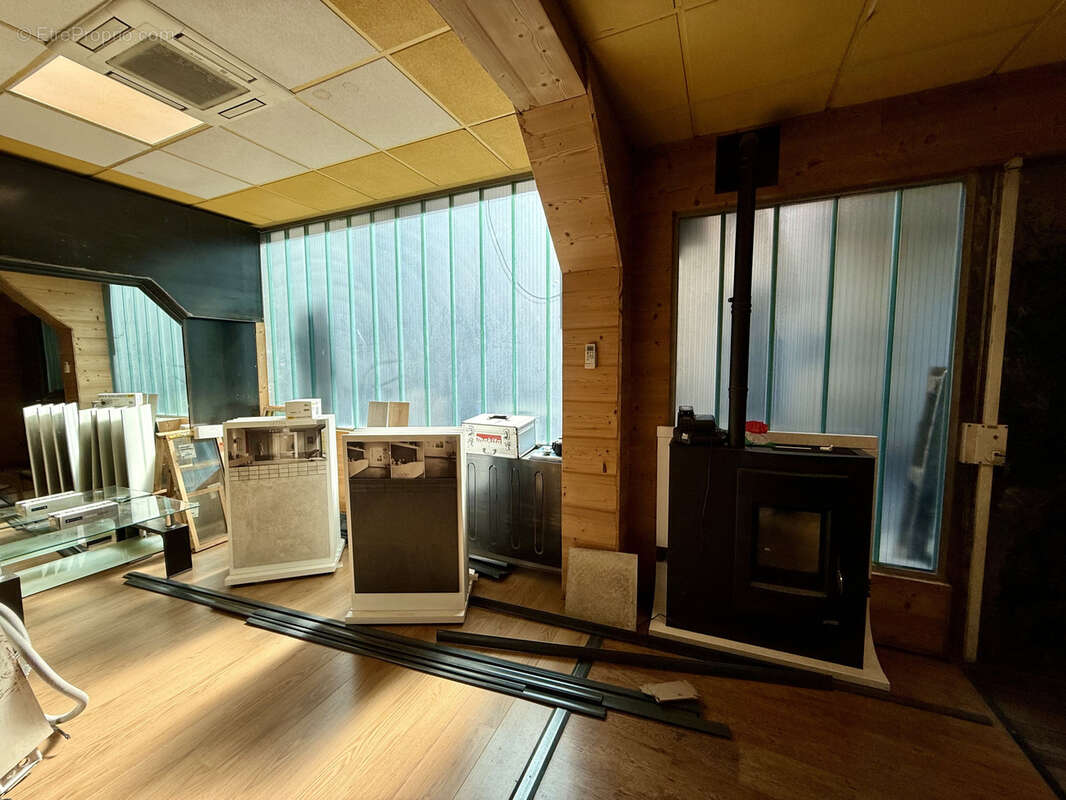 Commerce à SAINT-JEAN-DE-MAURIENNE