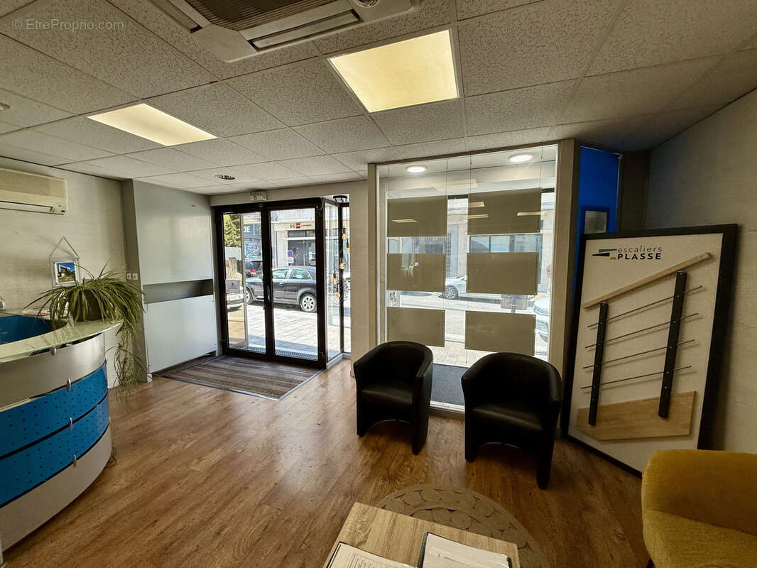 Commerce à SAINT-JEAN-DE-MAURIENNE