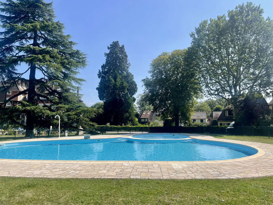 Maison à JOUY-EN-JOSAS