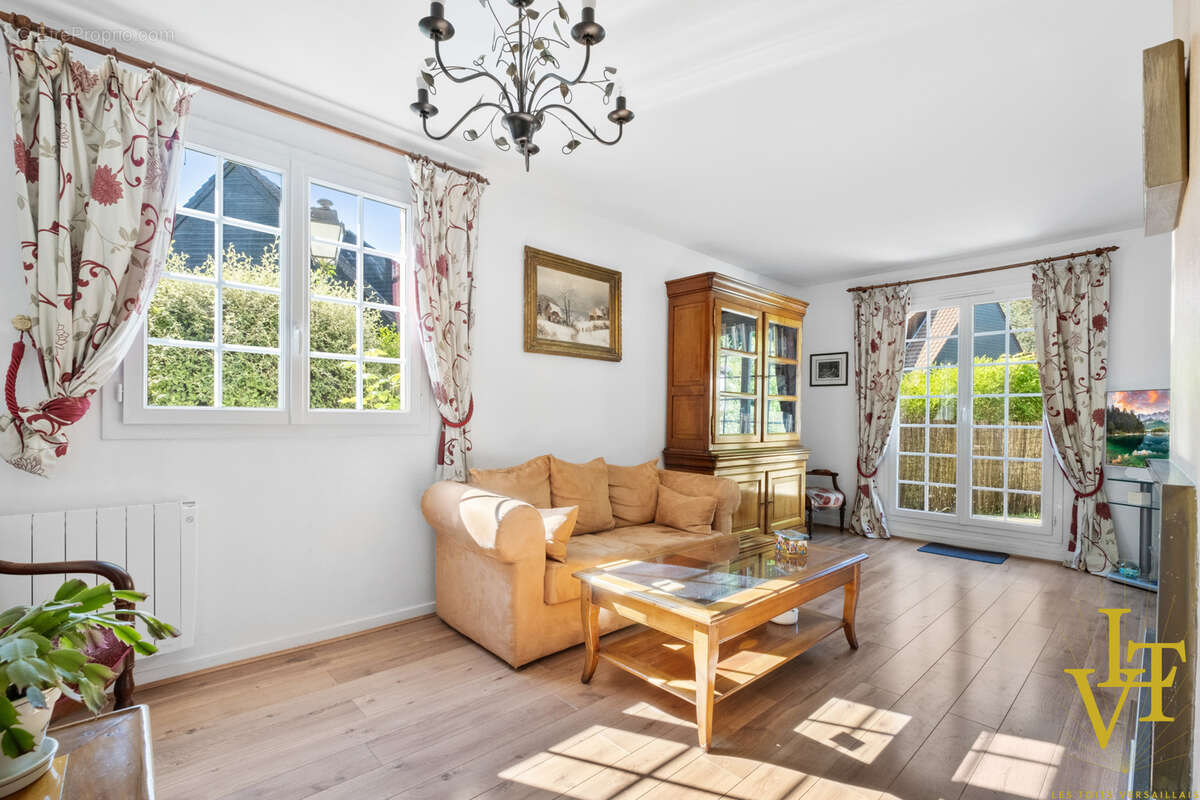 Maison à JOUY-EN-JOSAS