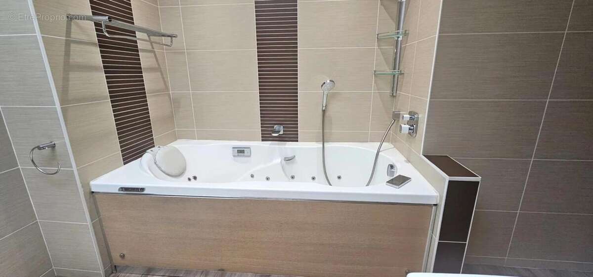 Maison à SAINT-MARTIN-DU-MONT