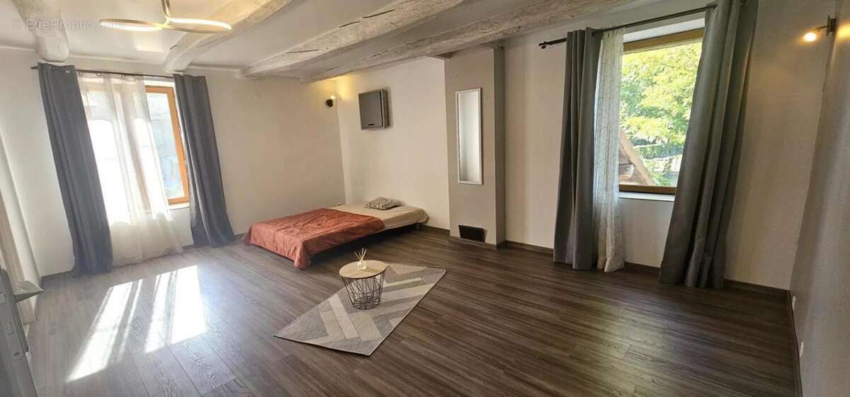 Maison à SAINT-MARTIN-DU-MONT