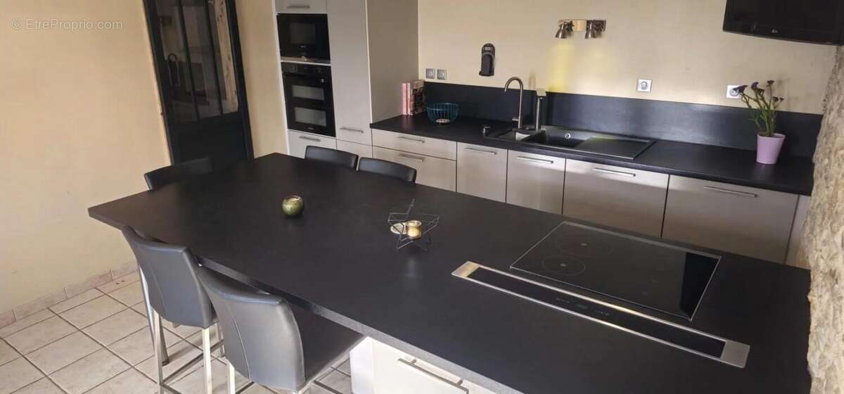 Maison à SAINT-MARTIN-DU-MONT