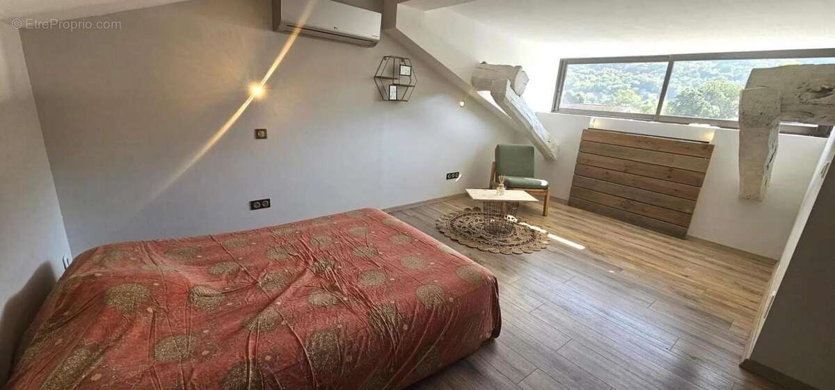 Maison à SAINT-MARTIN-DU-MONT