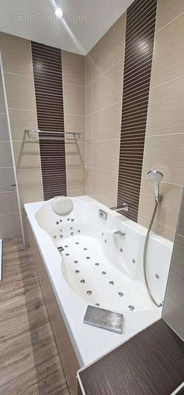 Maison à SAINT-MARTIN-DU-MONT