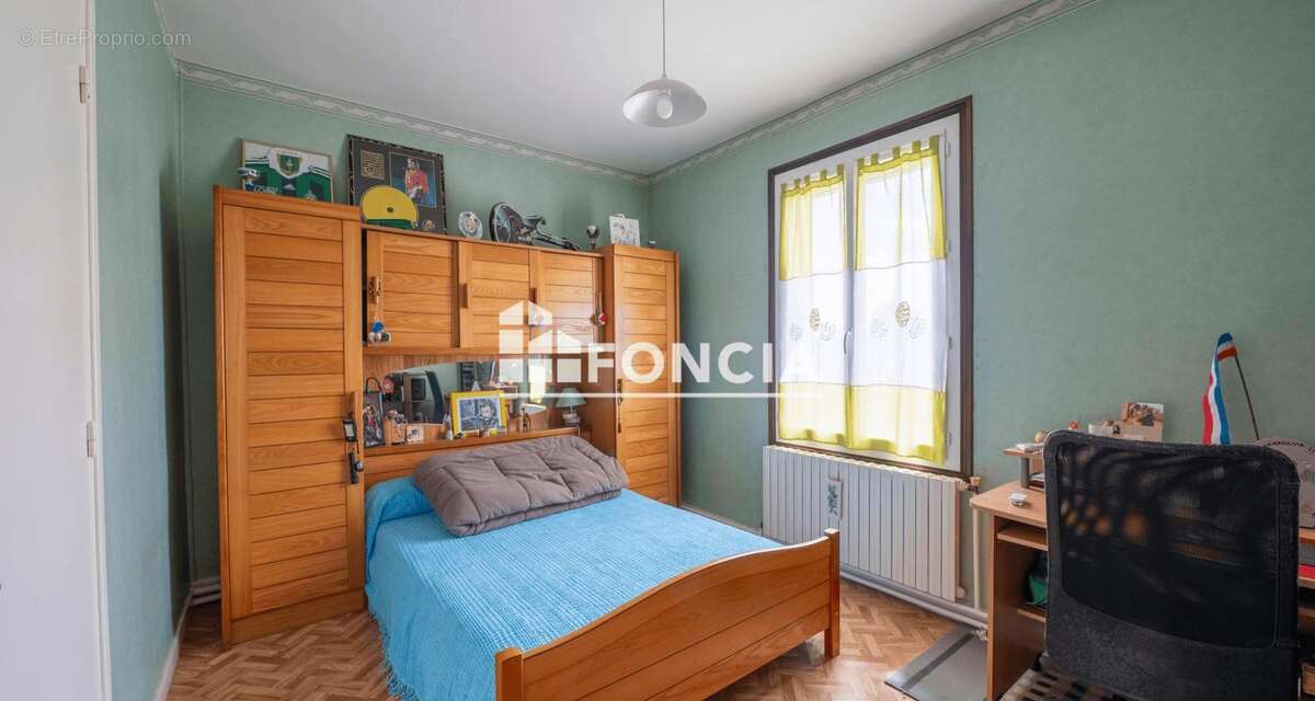 Maison à SAINT-CLAIR-DU-RHONE