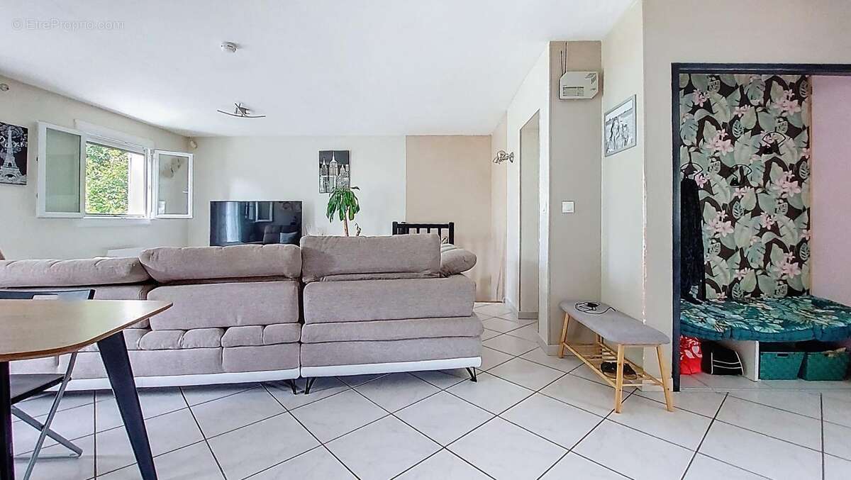 Maison à VILLEFONTAINE