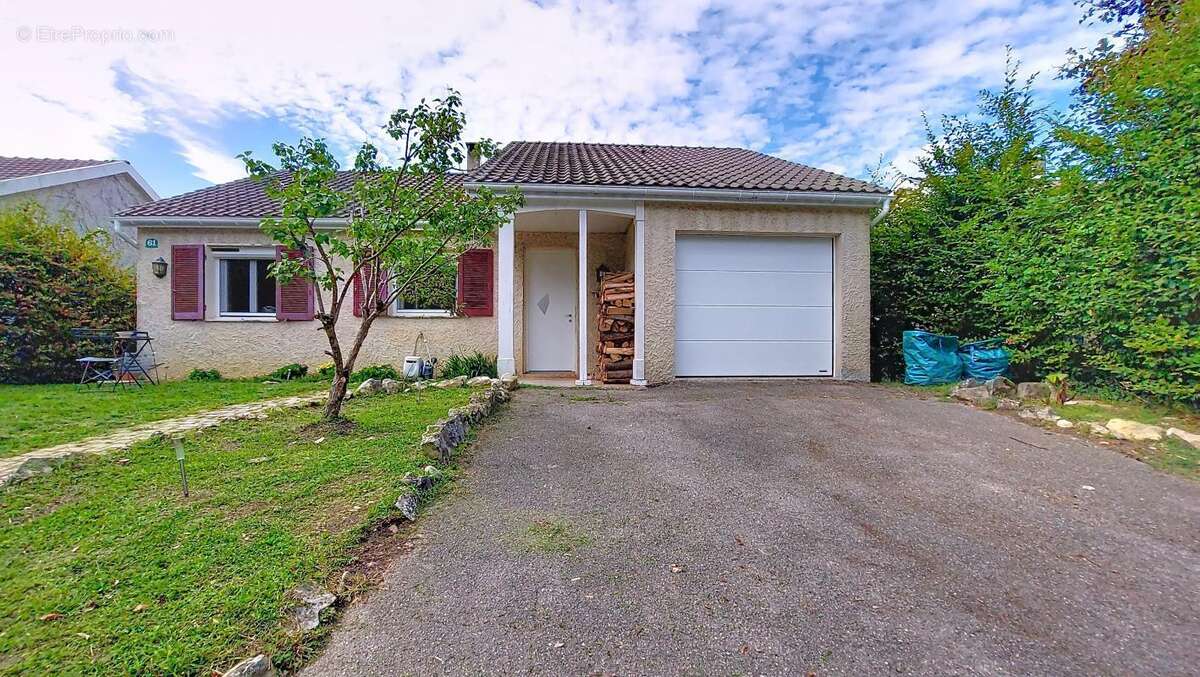 Maison à VILLEFONTAINE