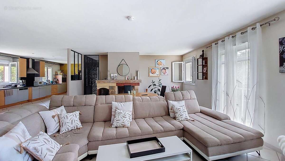 Maison à VILLEFONTAINE