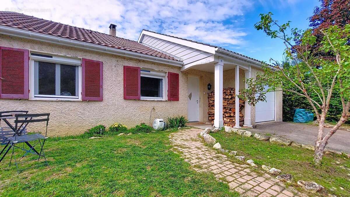 Maison à VILLEFONTAINE