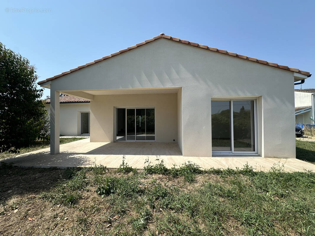 Maison à SAINTE-BAZEILLE