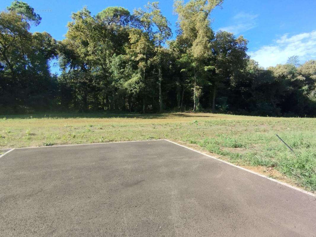 Terrain à MONT-DE-MARSAN