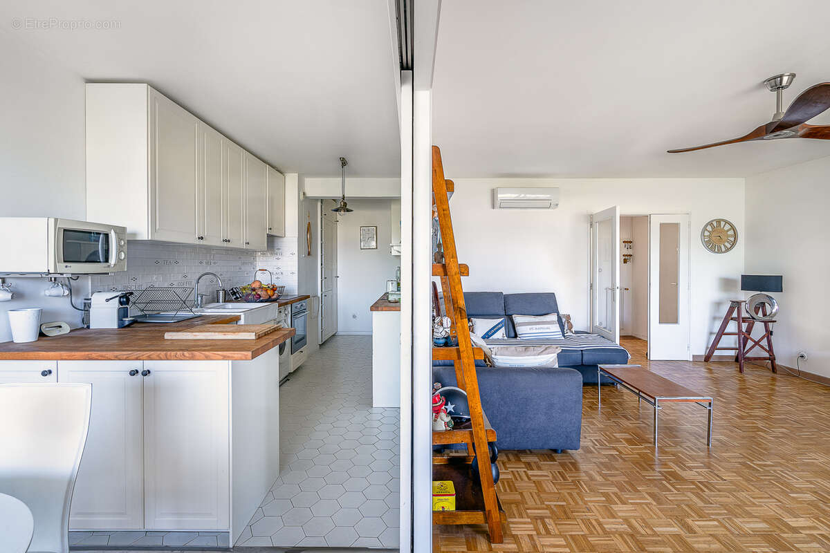 Appartement à MARSEILLE-8E