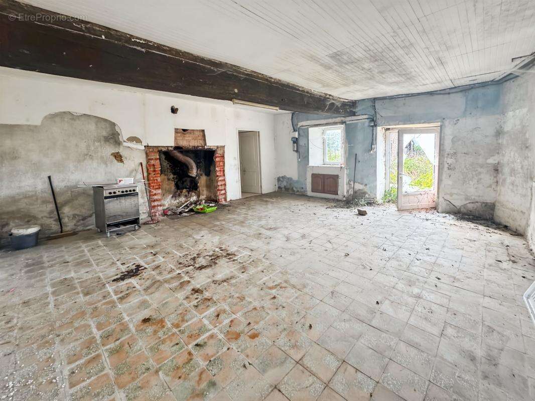 Maison à MARTIGNE-FERCHAUD