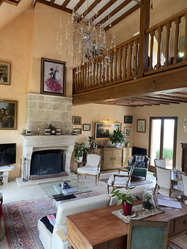 Maison à SAINTE-SAVINE