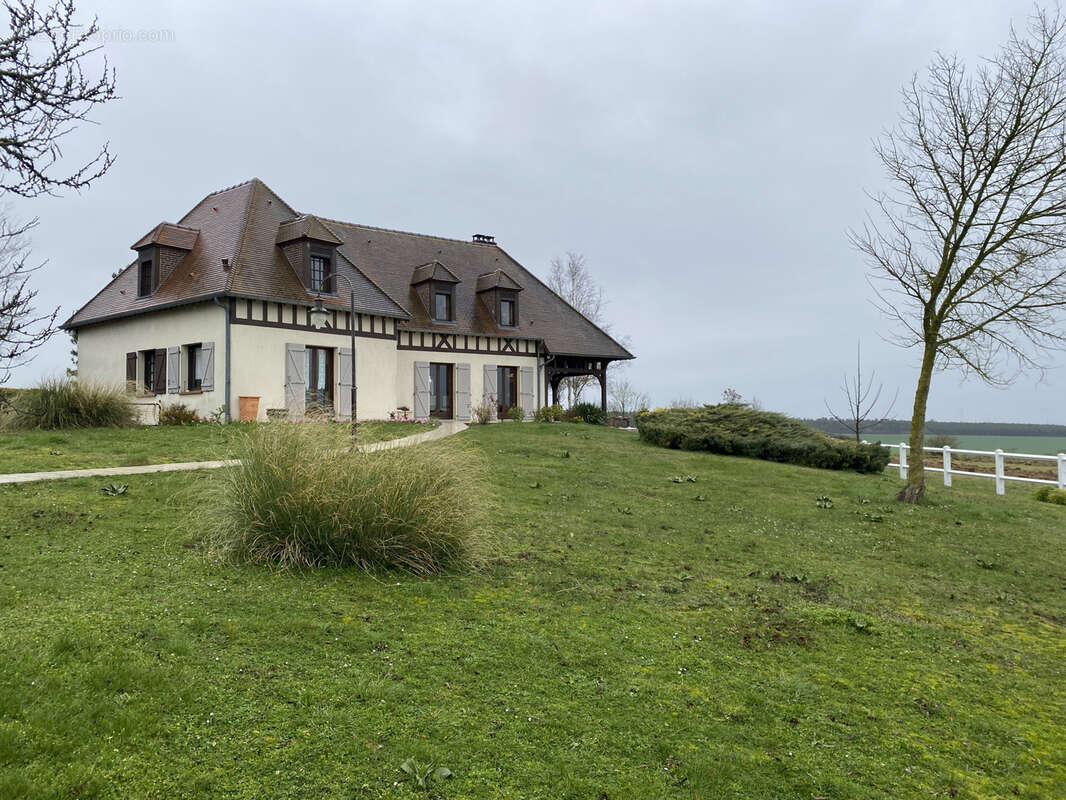 Maison à SAINTE-SAVINE