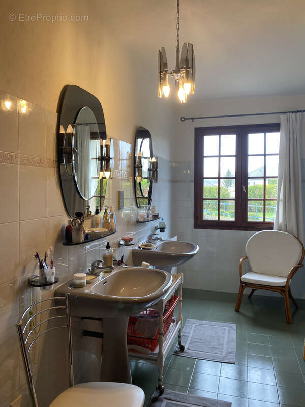 Maison à SAINTE-SAVINE