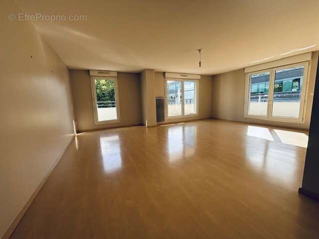 Appartement à LA MADELEINE