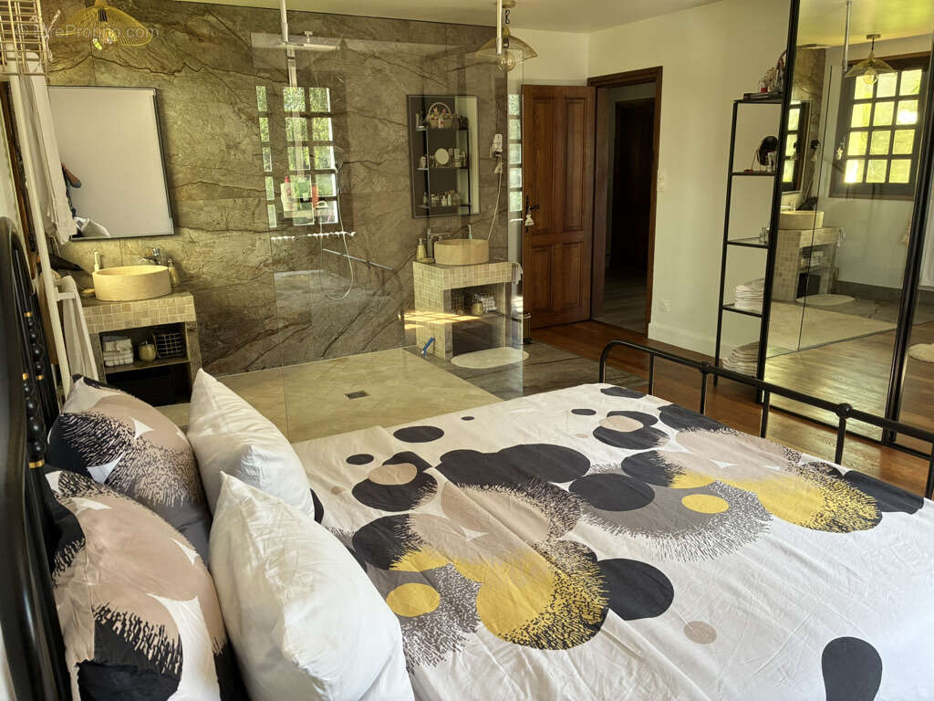 Maison à MONNERVILLE