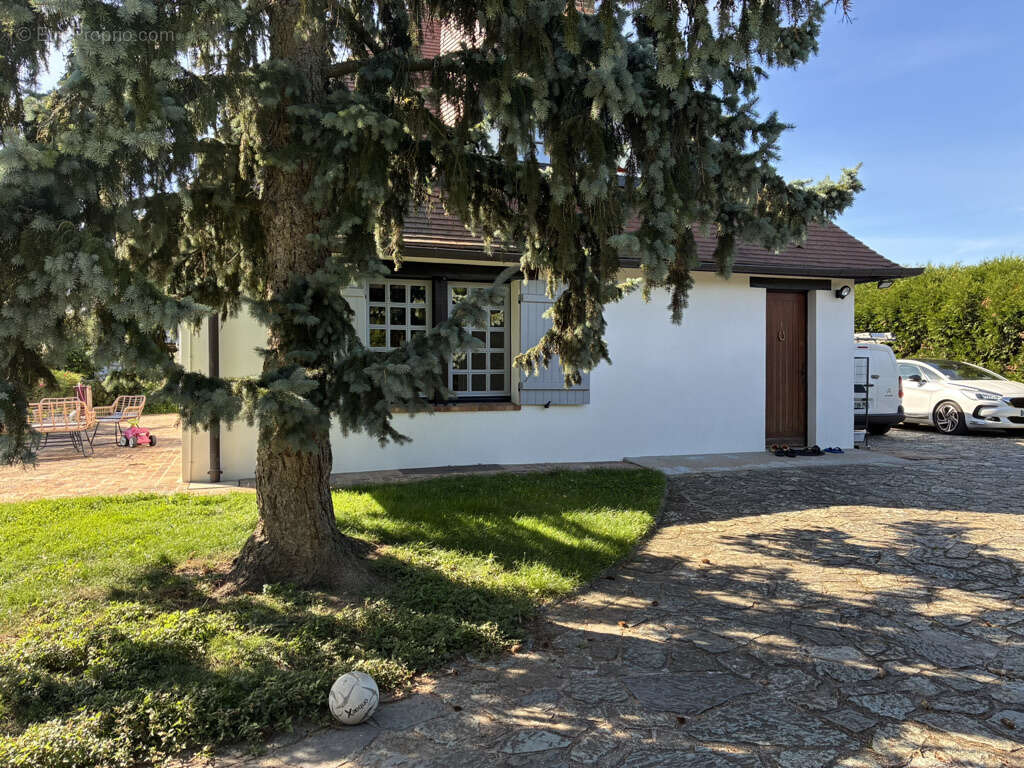 Maison à MONNERVILLE